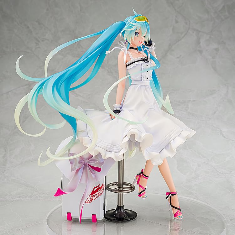 Hatsune Miku GT Project Racing Miku 2021 Verze ve stylu dovolené. Plastová malovaná hotová figurka v měřítku 1/7