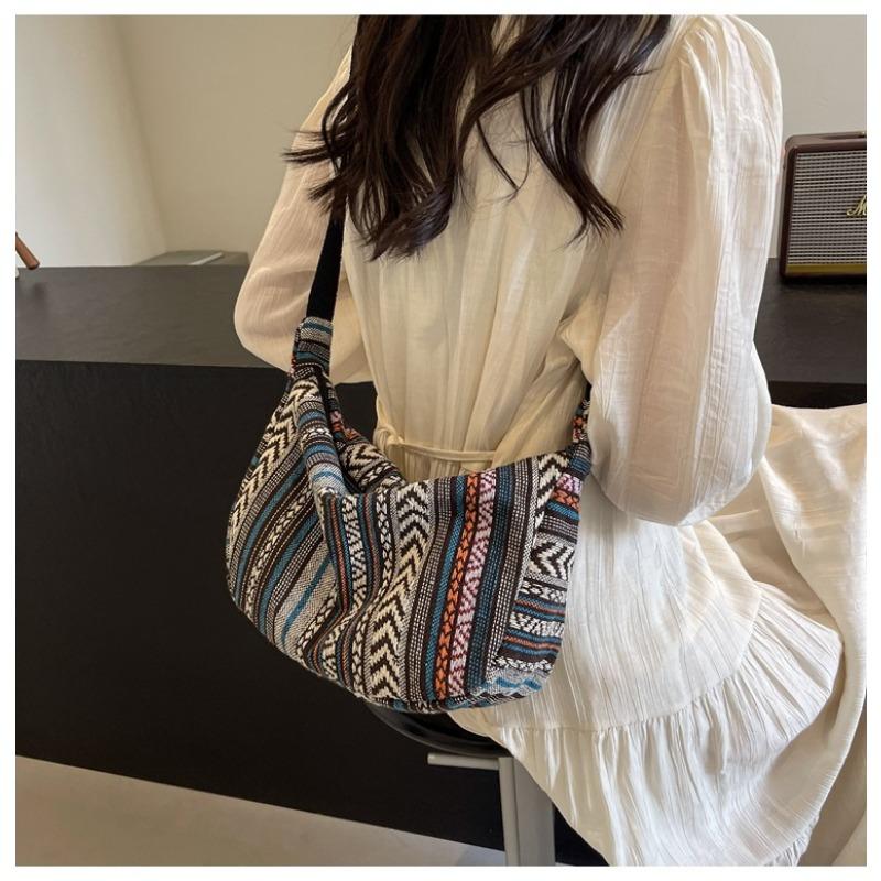 Large Capacity Crossbody Versatile Shoulder Bag