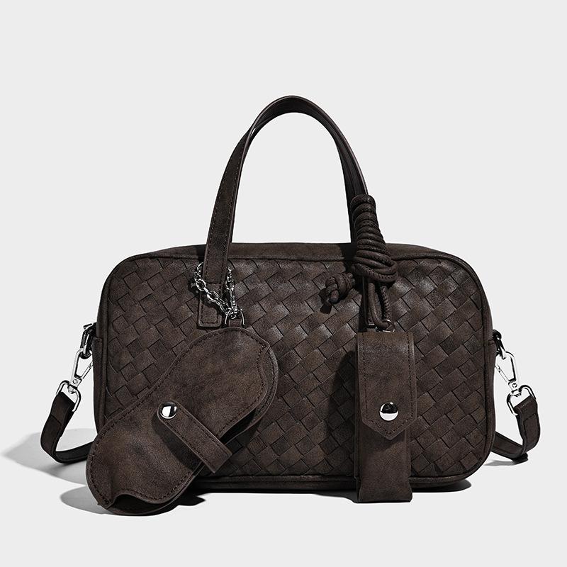 New fashionable women's handbag, niche handmade woven bag with a high-end feel, single shoulder crossbody Boston pillow bag