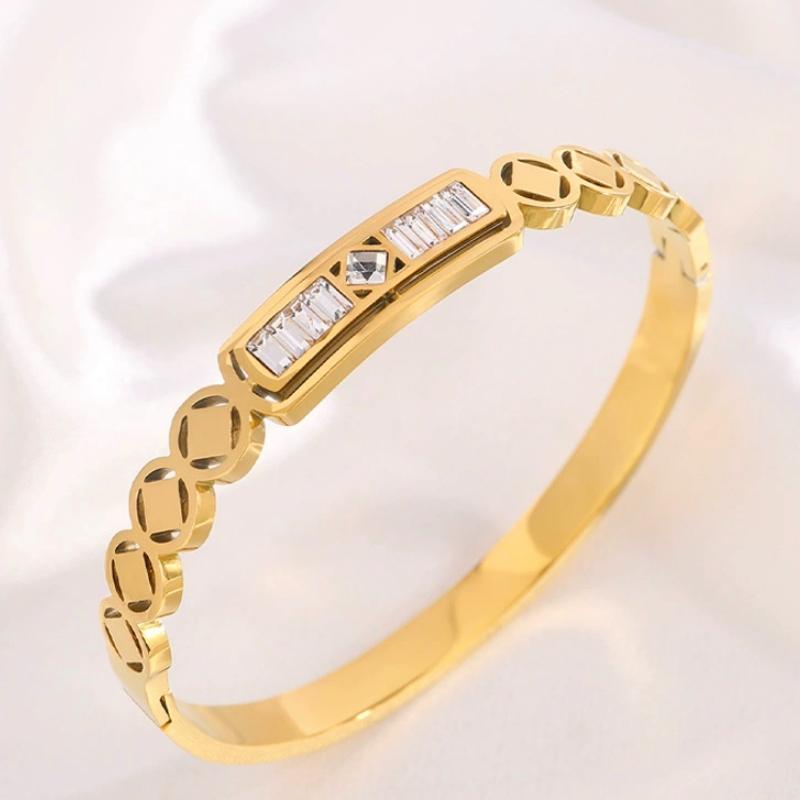 Fashionable Stainless Steel Inlaid Zirconium Copper Money Bracelet for Women Gold Cut Hollow Bracelet Party Daily Jewelry
