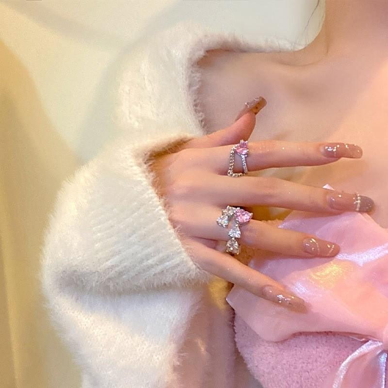 Korean Highend Style Pink Heart Zirconia Chain Ring In 925 Sterling Silver For Fashionforward Women