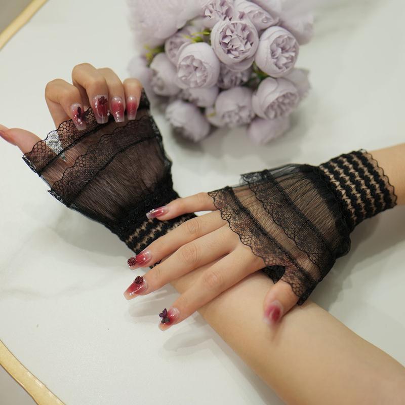 Sweet Floral Stretch Wrist Lace Horn Cuffs Detachable Shirt Fake Sleeves Wristband False Cuffs White