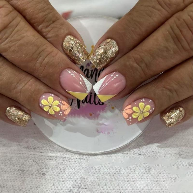 

Квадратные накладные ногти с цветами, наклейки для ногтей 12 размеров, 24 шт. французские типсы для DIY украшений для нейл-арта 1