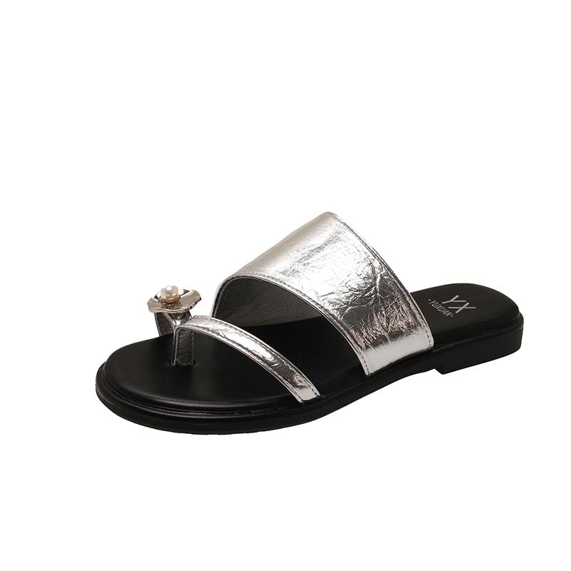 Fashion 2025 New Summer Shoes Women Flat Soft Sole Luxury Outdoor Beach Flip Flops Sandals Trend Metal Elegant Ladies Slides Shoes