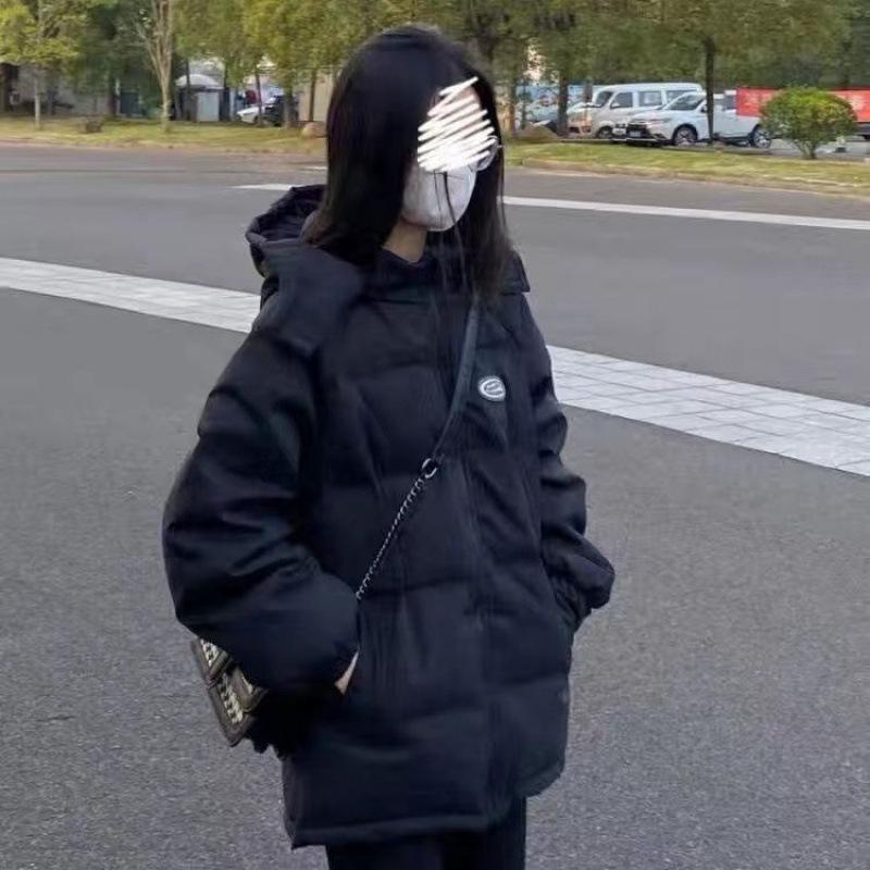 

Женский пуховик 2024 года в американском стиле со стойкой воротником - Толстый, теплый, маленького размера, зимнее пальто L, recommended for 135-155 jin