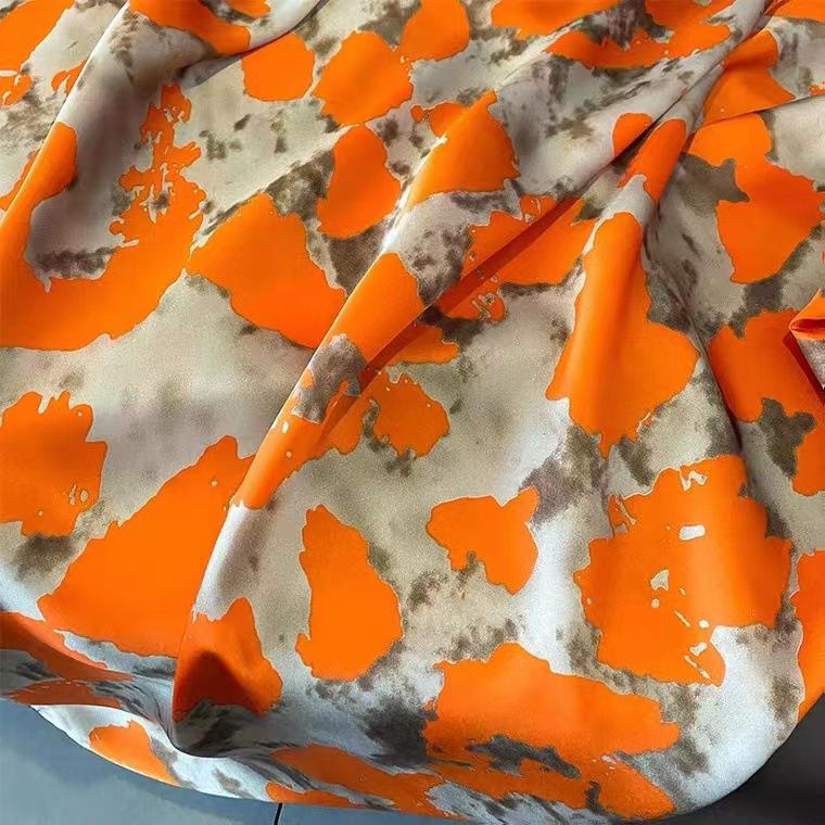 Luksus sateng silkesjal skjerf kvinner skjerf sommer solkrem strand stjal wraps Bufanda kvinnelig hodetørkle Echarpe