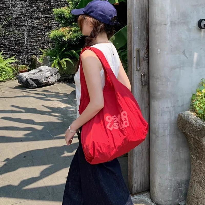 The Laid-back Style Large-capacity Tote Bag Is A Simple Student Commuting Bag for Classes