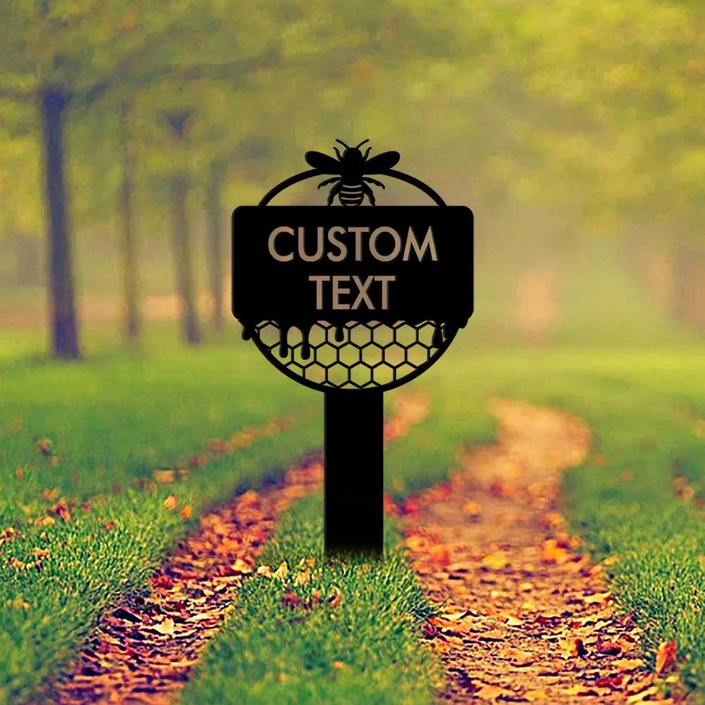 Custom Metal Mom's Garden Sign, Grandma's Garden Stake, Bee Farmer Plaque, Outdoor Gardener Decor, Personalized Gift, Wall Art