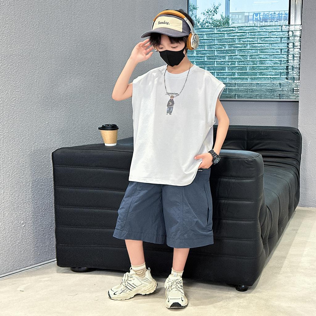 Children's clothing boys' summer sleeveless set 2026 new summer mid size children's sports vest summer style cool and fashionable