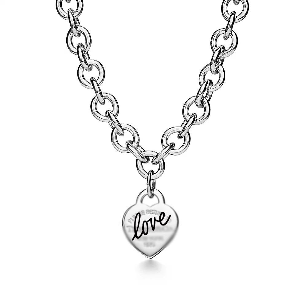 Collana Pendente Cuore e Chiave Famiglia T Classica con Catena Spessa e Intarsi in Diamante per Coppie