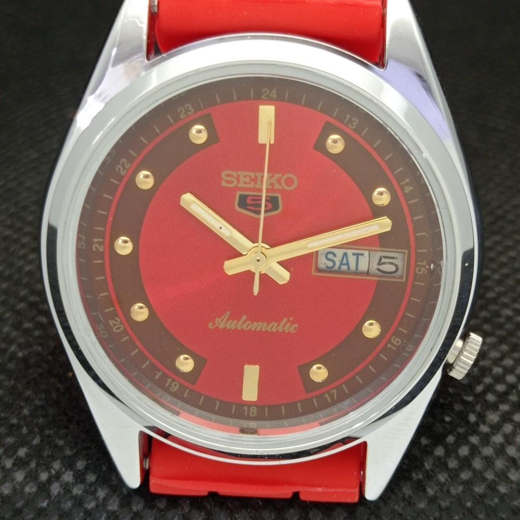 Generalüberholte Vintage-Armbanduhr „SEIKO 5“ aus Japan, Automatik, D/D, Rot, 593a-a311236-9