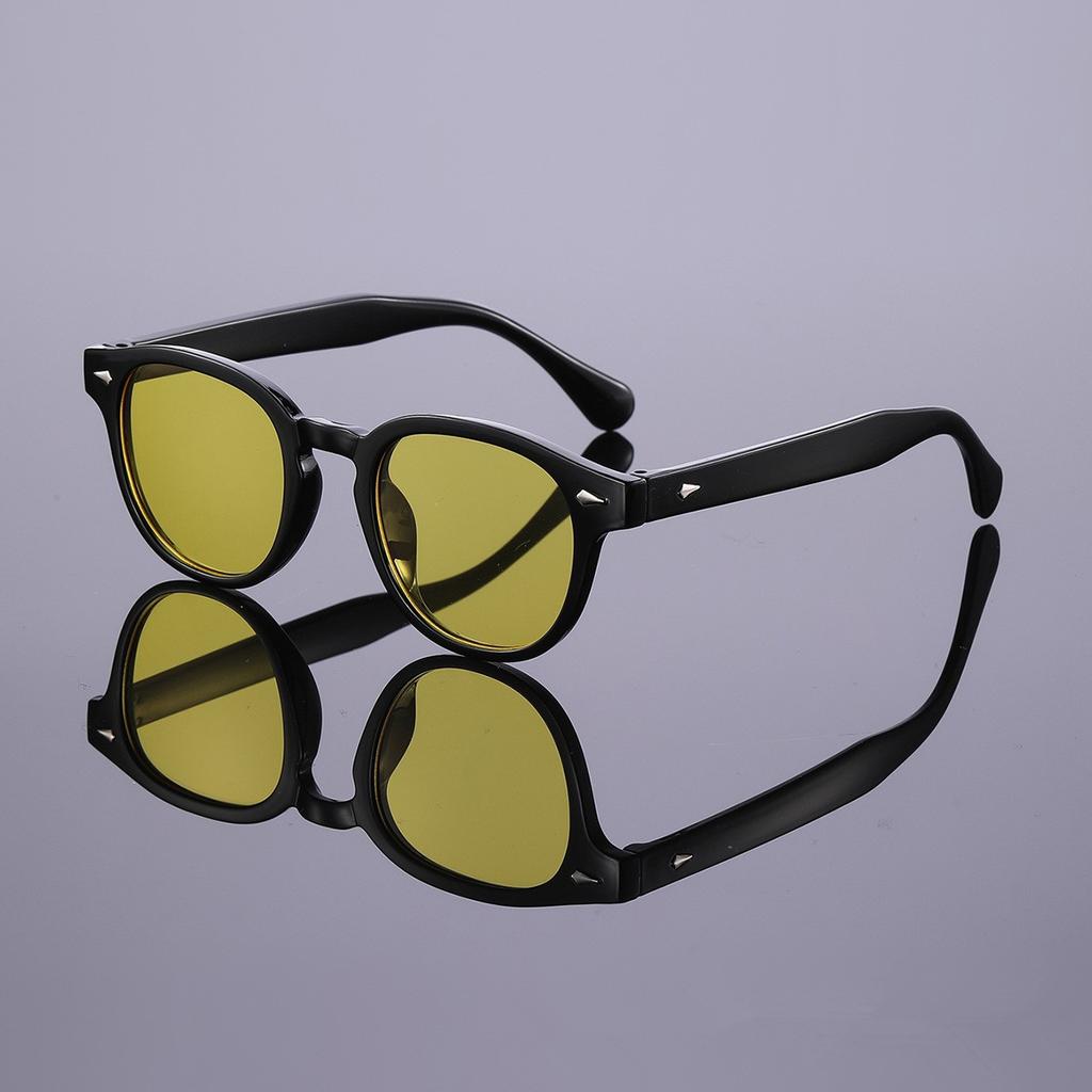 Vintage Rivet Tortoiseshell Round Sunglasses Women Men 2026 Brand Design Retro Yellow Blue Lens Square Sun Glasses