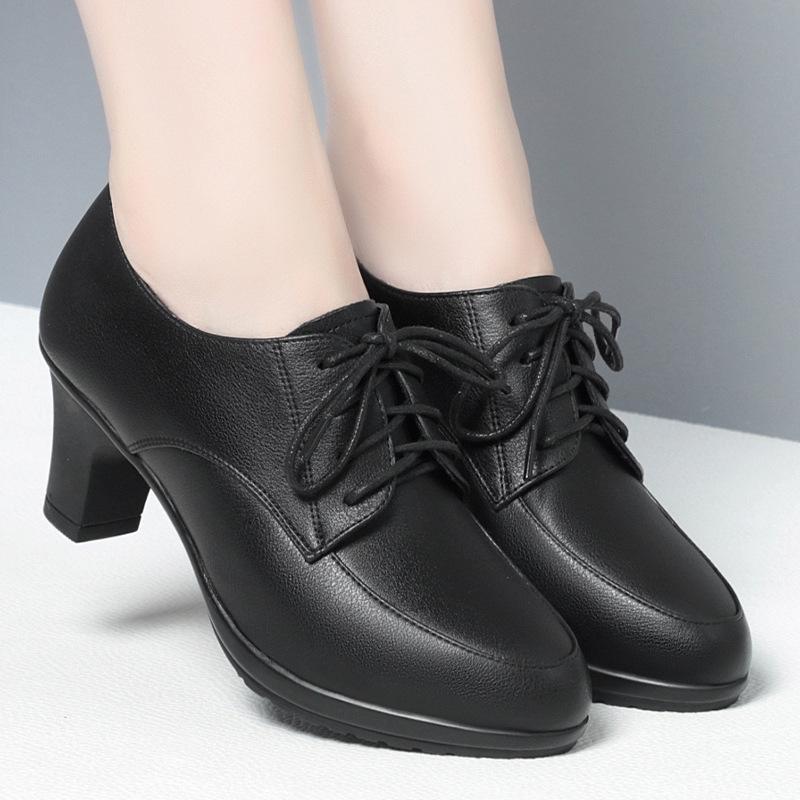 Scarpe da Lavoro da Donna Nere Stringate Tacco Medio Scarpe in Pelle Primavera Autunno Suole Morbide Traspiranti Confortevoli Scarpe Singole Delicatamente