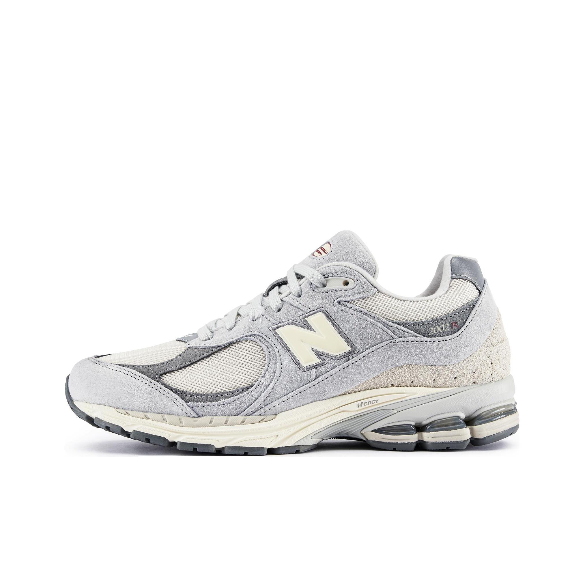 

Кроссовки New Balance 2002R Лунный Новый год Бетон(М2002РЛН) 41.5