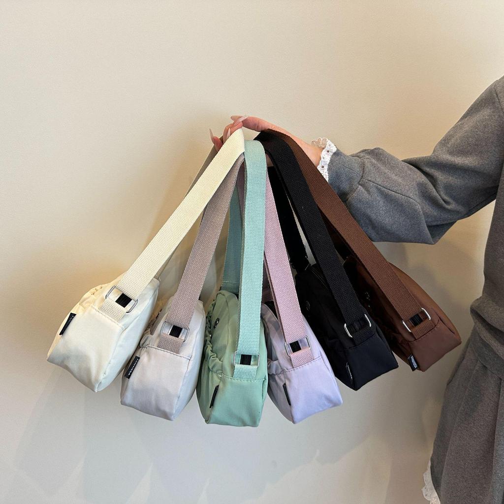 Japanische einfarbige kleine Umhängetasche - Lässige, vielseitige Modehandtasche für Damen