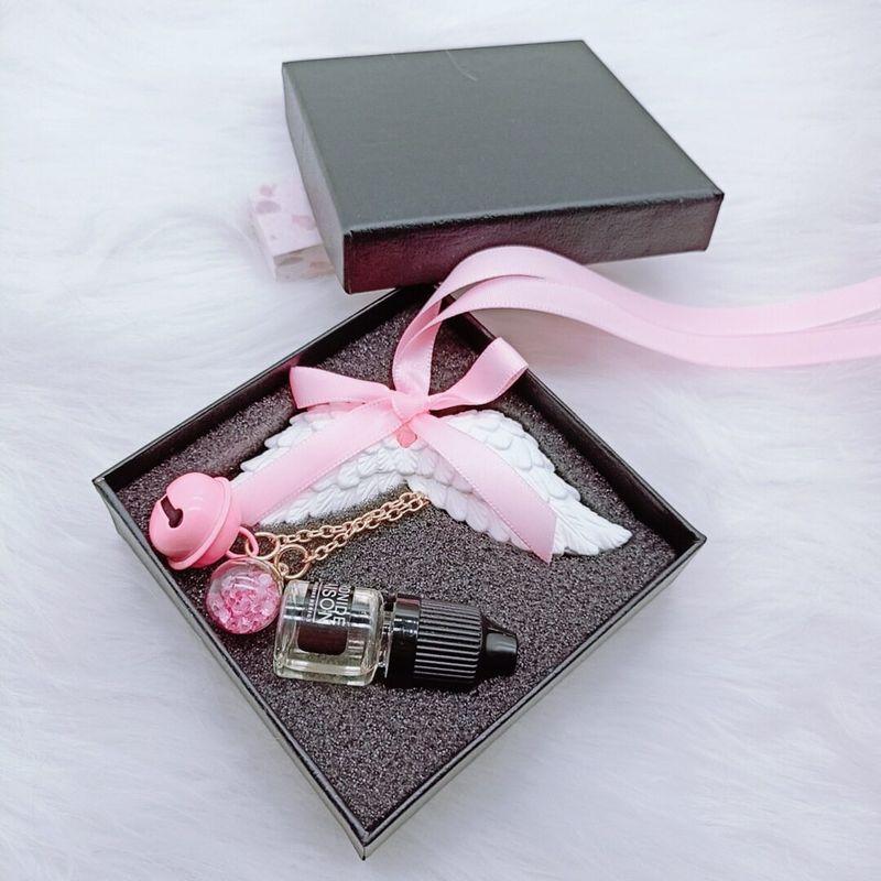 Car Perfume Accessories, Aromatherapy Pendants, Angel Wings Pendants, Water Chime Bells, Flower Shop Aroma Diffuser Stones, Souvenirs