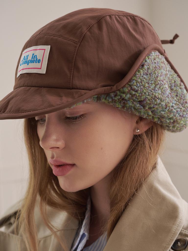 Olinkeompeulliteu Sprinkle Teddy Reversible Trooper Hat (Brown)