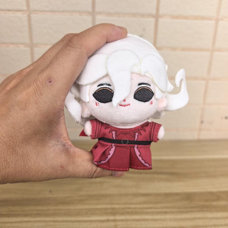 10Cm Adorned With Red Clothes Costume Identity V Mary Bloody Queen Cartoonish Cuddly Companions Backpack Pendant Lovely Animated Gaming Stuffed Doll