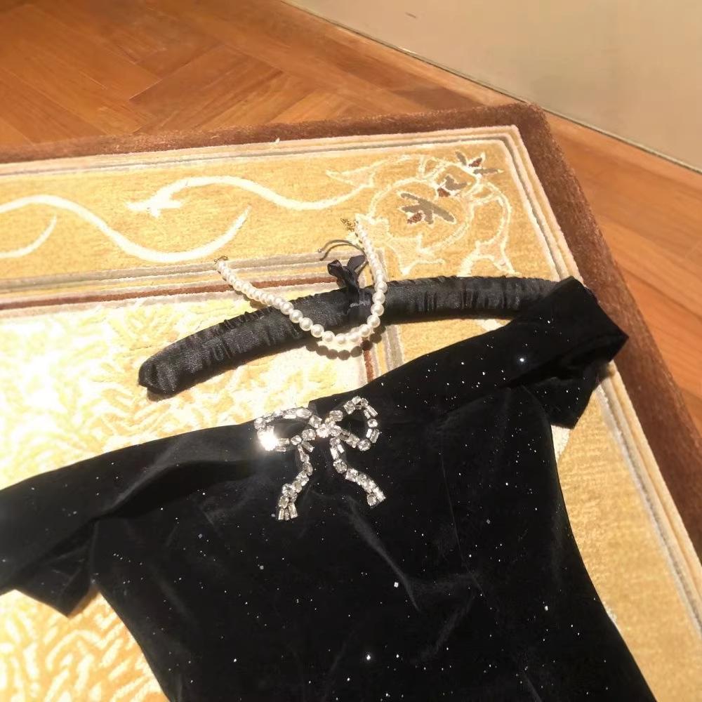 Hepburn Style One-Shoulder Cinched Waist Little Black Dress with Glitter