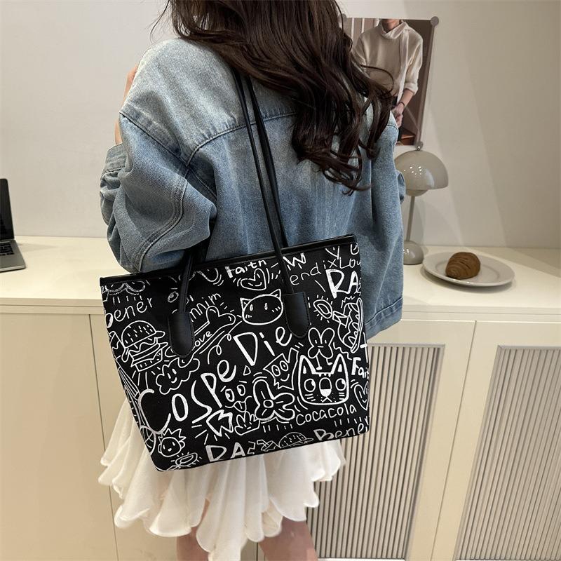New Casual Shoulder Bag Large Capacity Armpit Bag Canvas Bag Large Capacity Trend Graffiti Portable Tote Bag
