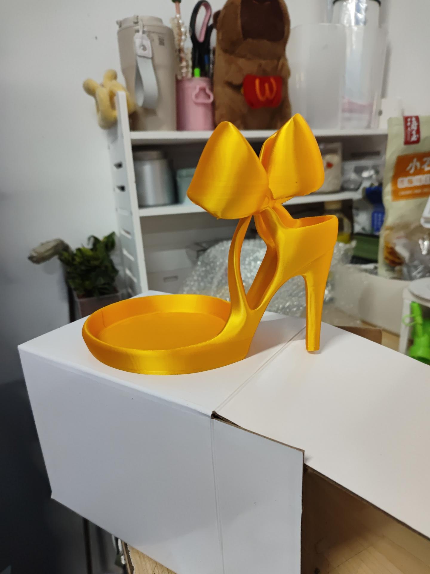 Ювелирный поднос в виде туфли на высоком каблуке 3D-печатное украшение золотой