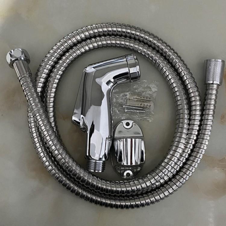 Set pulverizator bideu pentru baie de femei: Buton Booster pentru WC și Cap de Duș Mic