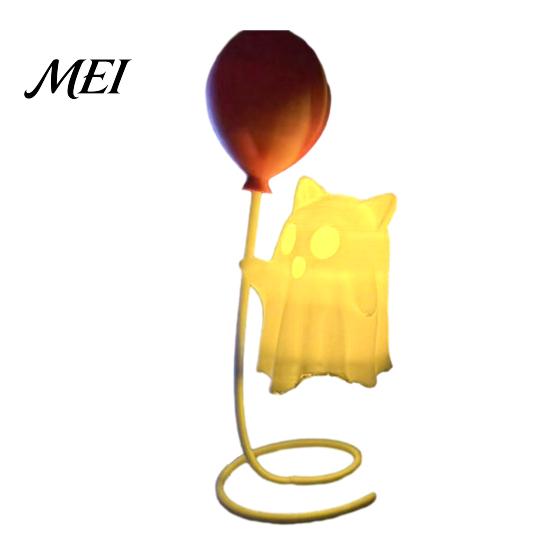 Warm Light Ghost Decor Cute Figurine with Balloon, LED Night Light, Bedside Halloween Decoration for Bedroom Desk Table Centerpiece Cozy Ornament Gift