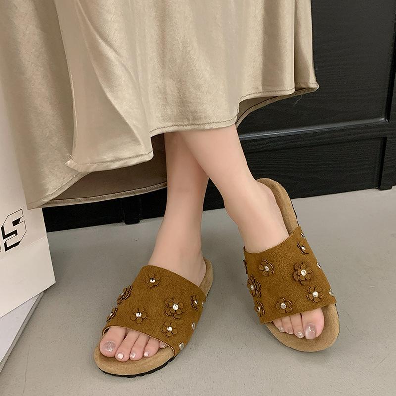 2025 new beautiful flower temperament round head thick bottom comfortable versatile one-word slippers women wear cool slippers