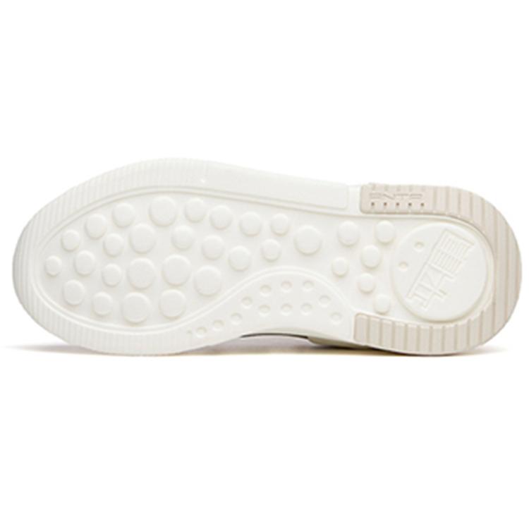ANTA Casual Shoes Women's Low top Ivory White/Mud Gray 122138800-1