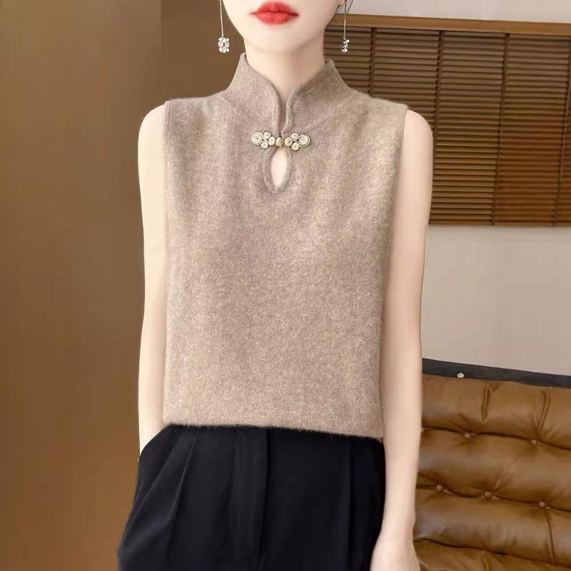 Stand-up collar disc-buckled knitted vest women's niche retro pure desire wind sleeveless top stacked with bottoming shirt