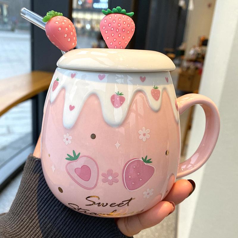 Cute Ceramic Cup Girl Heart with Lid and Spoon Mug Strawberry Large Capacity Creative Household Breakfast Coffee Cups