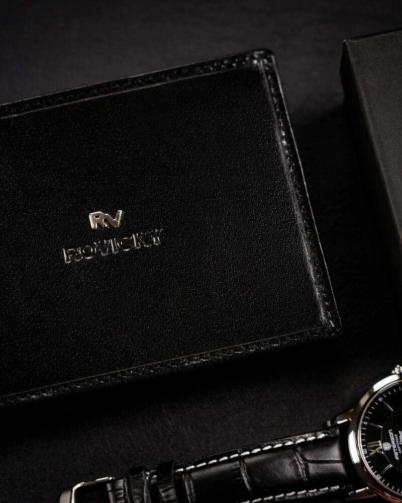 Classic men's wallet made of natural leather - Rovicky