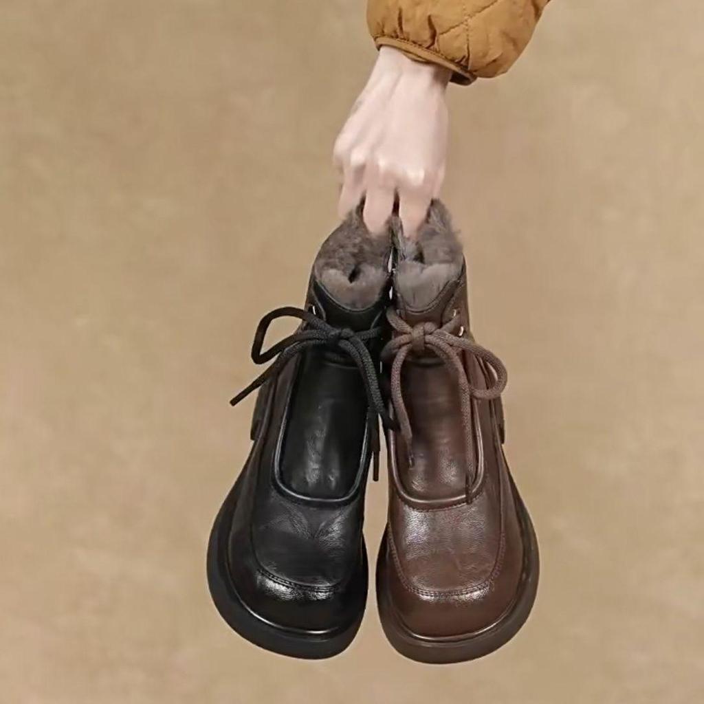 Women's Winter Thick-Soled Martin Boots – British Style, Fleece-Lined, Lace-Up Ankle Boots for Warmth in Snow, Available in Black and Brown.