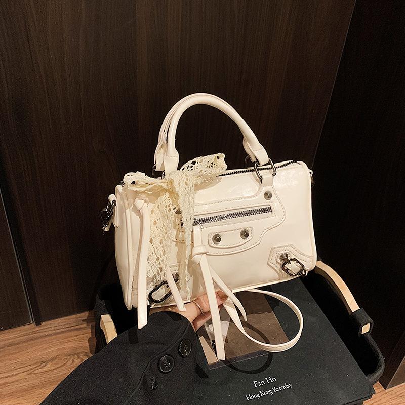 2025 summer new rivet small square bag fashion locomotive style shoulder bag texture cute messenger bag bag woman
