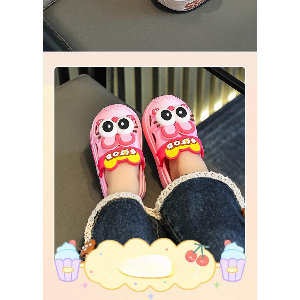Children's Slippers with Holes, Summer New Styles for Boys and Girls, Medium and Large Children, Non Slip, Silent, Wearing Cool Slippers Outside