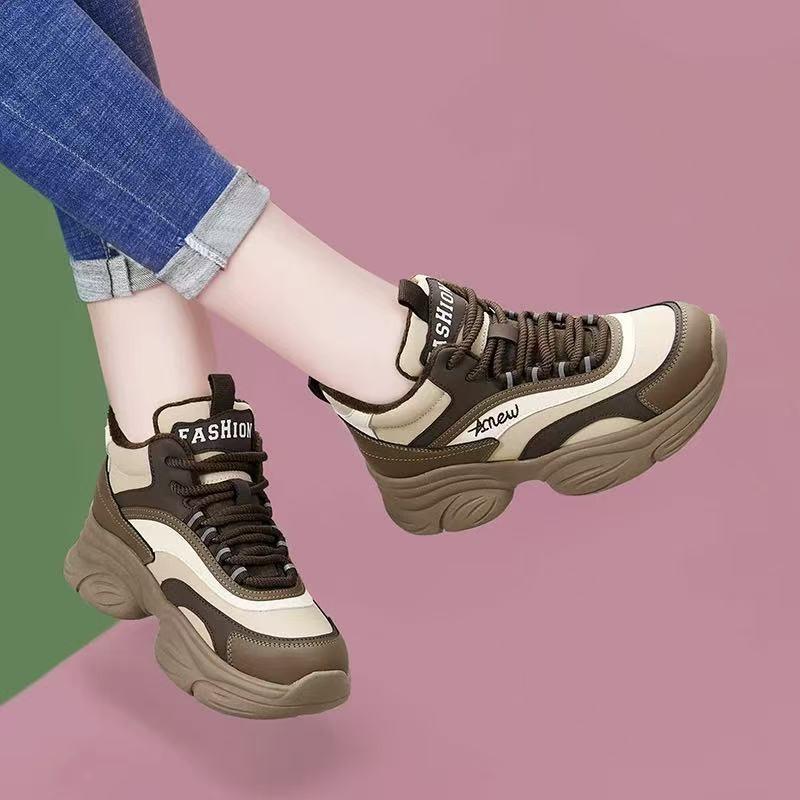 Dad Shoes Women's 2026 Spring and Autumn New Sports Shoes Platform Inner Height Increase Versatile Women's Casual Sports Shoes Single Shoes