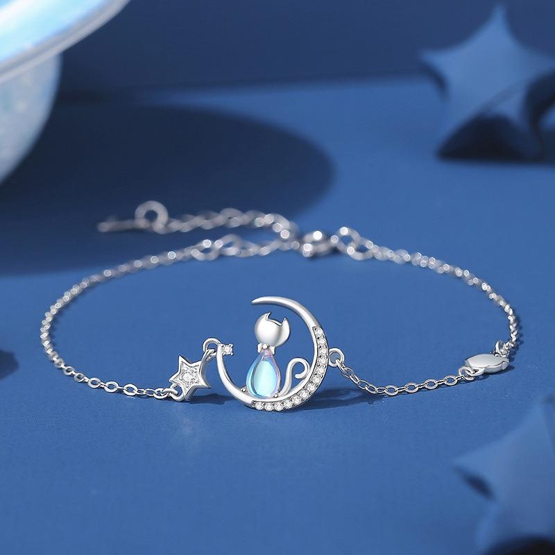 Women Light Luxury Star Moon Cat Moonstone Pendant Clavicle Necklace