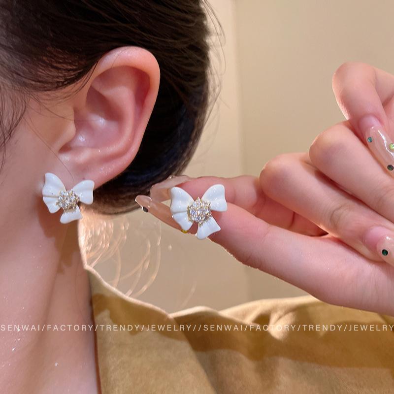 

French Gentle and Sweet White Bow Stud Earrings Women s Light Luxury Earrings Ear Jewelry