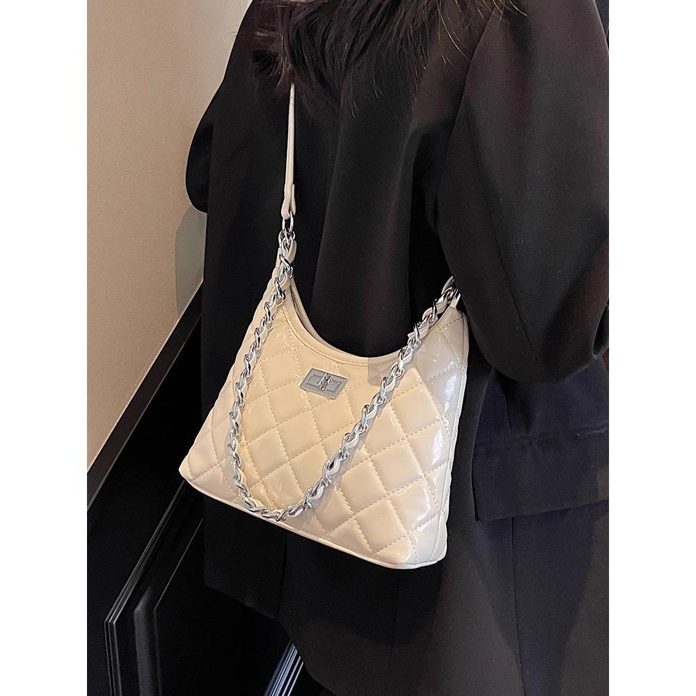 Spring and Summer Versatile Diamond Chain Small Bag Women's 2025 New Fashion Underarm Dumpling Bag Foreign Texture Messenger Bag