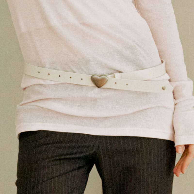 

Маска BL001 Женский кожаный ремень с сердечком (2 цвета) 02. Buckle_Vintage Silver_Strap_White_M