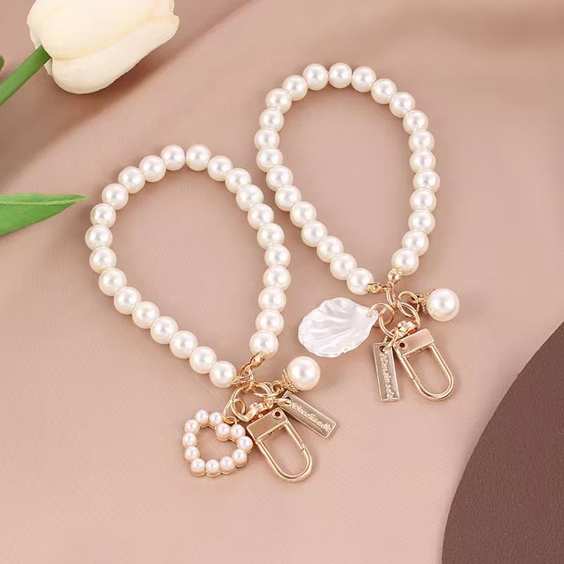 Cute Pearl Keychain for Women Girls Shiny Pearl Bead Shell Phone Bag Backpack Charm Accessory Car Key Key Chain Pendant 1
