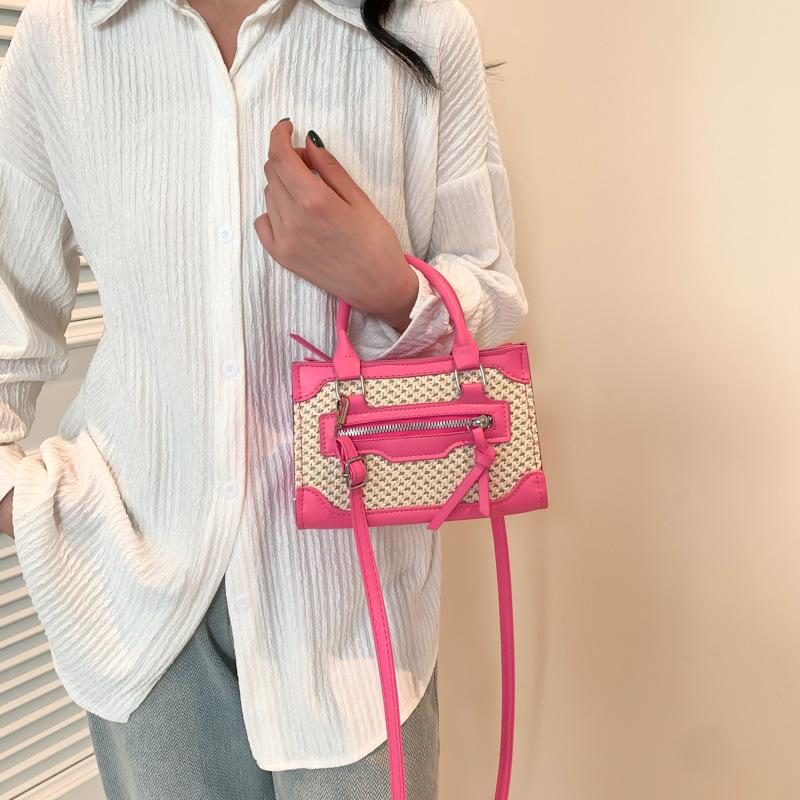 Handbag Bag Women's 2025 New Trendy Fashion Retro Small Square Bag Texture Niche Casual Ins Shoulder Messenger Bag
