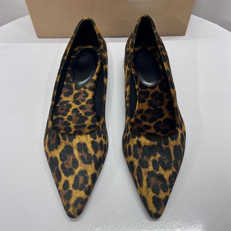 Fashion 2025 Spring Elegant Pointed Toe Office Lady Shoes Comfortable Low Heel Wedge Fashion Leopard Leather Women's Mary Jane Shoes