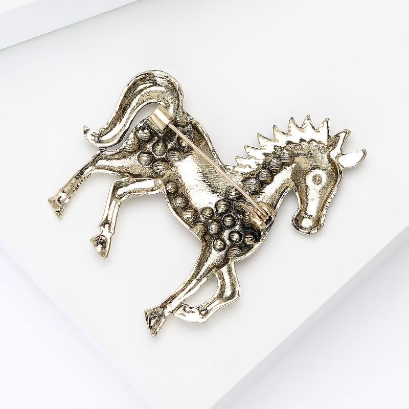 Broches Cheval Classiques en Strass Pour Femmes Épingles de Revers Animal Polyvalentes Bijoux Corsage Vêtements Accessoires Cadeaux de Nouvel An