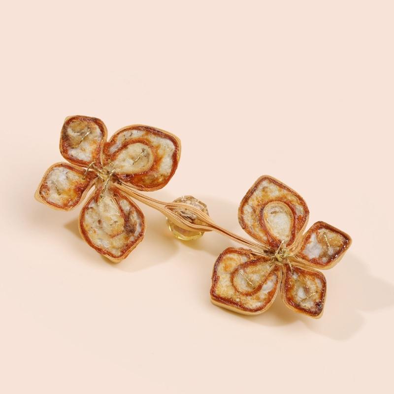 Traditional Style Sewing Trim for Apparel Finishing, Decorative Qipao Button Piece with Butterfly Shape for Dress Fronts