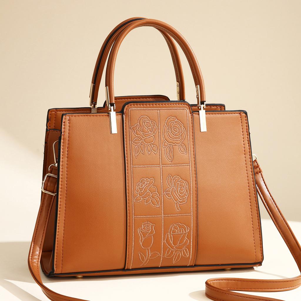 High sense mother bag, wedding bag for women, large capacity 2025 new middle-aged messenger bag, red mother-in-law wedding bag