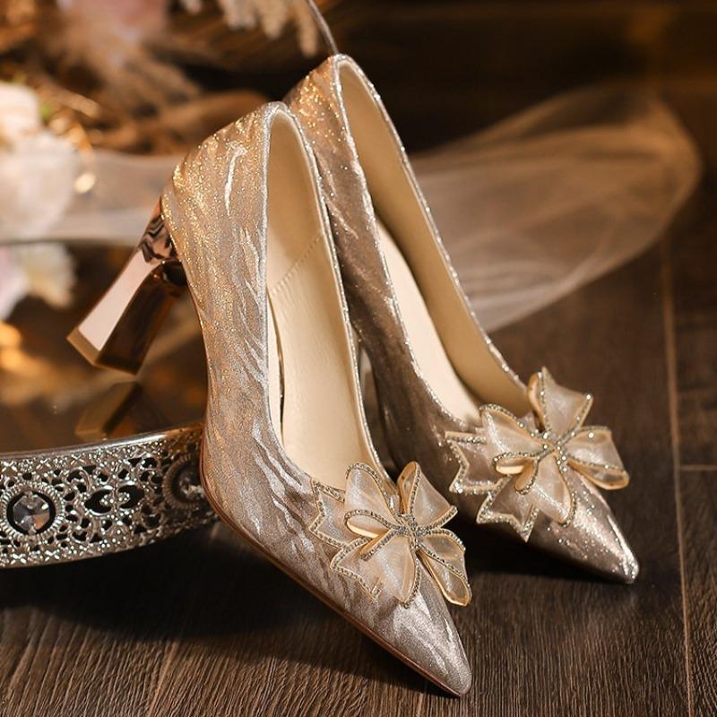 

Non-Tired Feet Block Heel Single Shoes Summer New Pointed Toe Shallow Mouth Rhinestone Bow Non-Slip High Heels 34