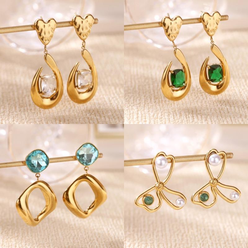 Light Luxury Fashion Temperament Zircon Versatile Earrings Earrings Women's Niche High-end Geometric Design Cold Wind Earrings
