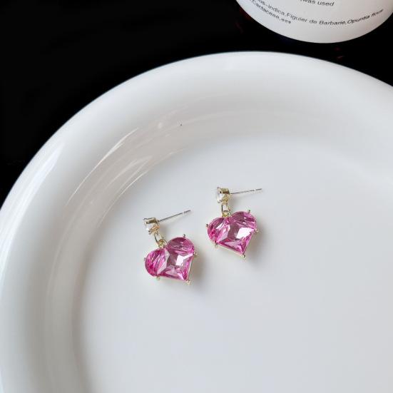 

Серьги-гвоздики с розовым сердцем