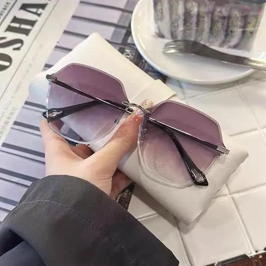 Rimless Big Frame Women Sunglasses Vintage Sun Glasses Trendy Outdoor Accessory Shades Eyewear Sunglasses Woman